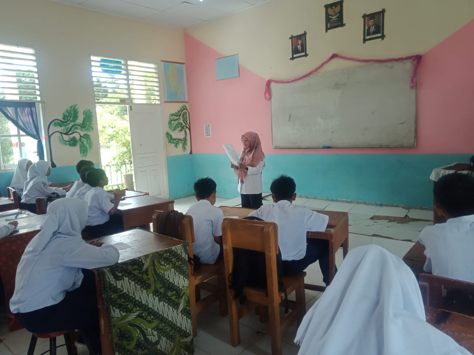 Skrining Deteksi Dini Kesehatan Jiwa di Smp 5 Sutera di Nagari Tanjung Gadang Amping Parak Timur