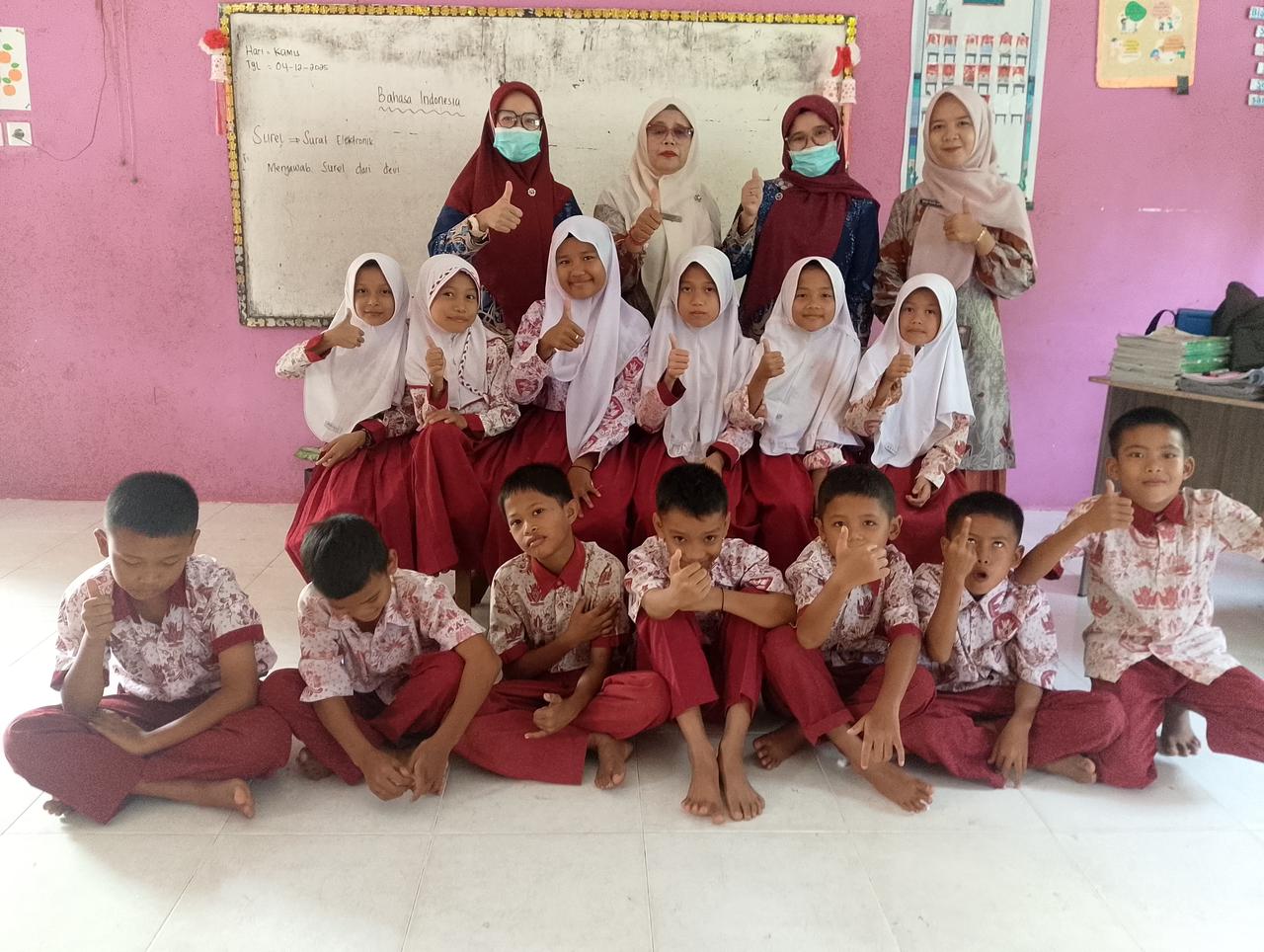 Kegiatan Bulan Imunisasi Anak Sekolah (BIAS) di SDN 01 Pengantingan Wilayah Kerja PKM Tapan