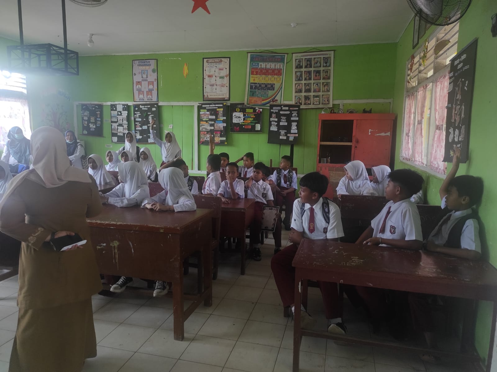 Pembinaan dan peninjauan UKS di SDN 21 Limau Sundai Di Wilayah Kerja PKM Pasar Kuok