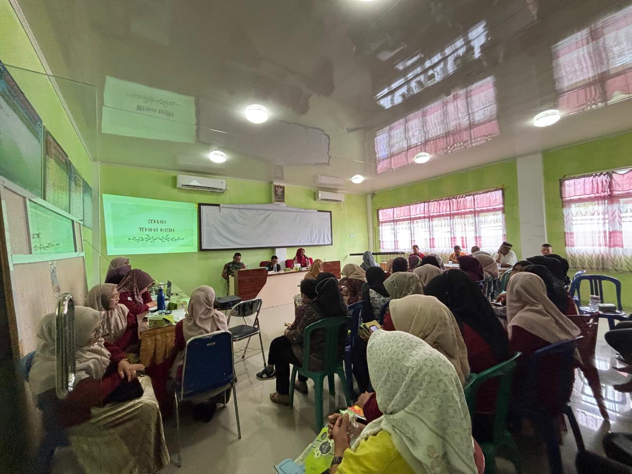 Lokmin Lintas Seketor Triwulan IV Puskesmas IV Koto Mudik