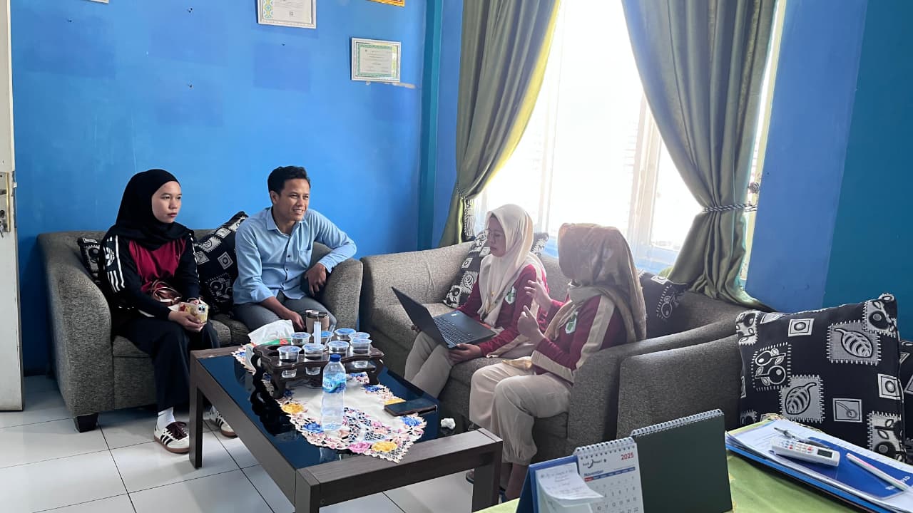 Kunjungan Tim PT Citalaras Cipta Indonesia ( CCI ) terkait MOU dengan Puskesmas Tapan