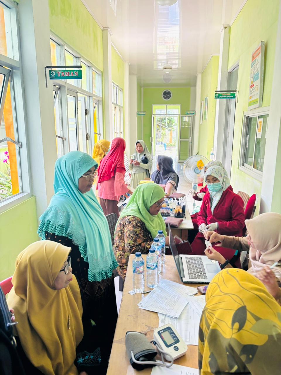 Pengambilan dan Pemeriksaan Spesimen Peserta Prolanis di Puskesmas IV Koto Mudik