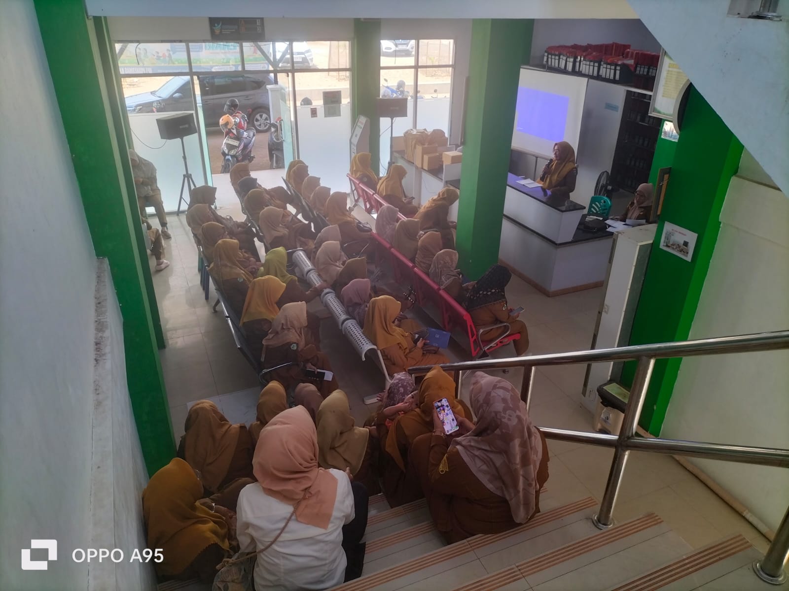 Lokakarya Mini Bulanan Puskesmas Kambang