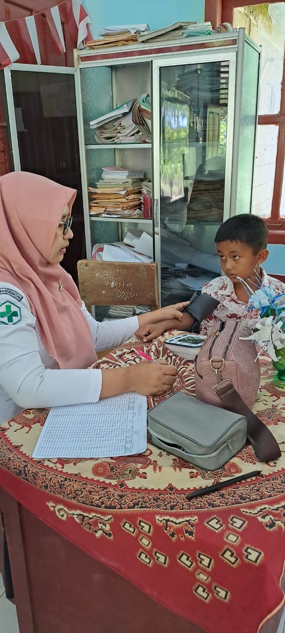 Kegiatan UKS (Pemeriksaan Berkala) peserta didik SDN 50 Pulai wilker Puskesmas Kambang