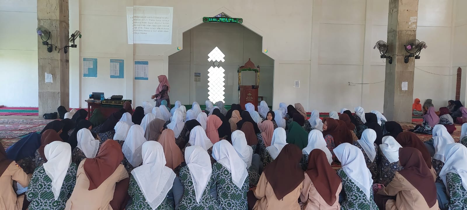 Puskesmas Kambang Melakukan Penyuluhan di Pesantren Ramadhan di Mesjid Amal Maaruf oleh petugas PKPR