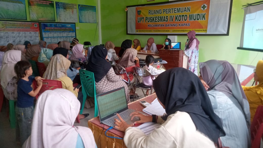 Kegiatan Lokmin Bulanan di Puskesmas IV Koto Mudik
