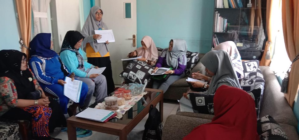 PROGRAM INDONESIA SEHAT DENGAN PENDEKATAN KELUARGA (PIS - PK) DI PUSKESMAS TAPAN