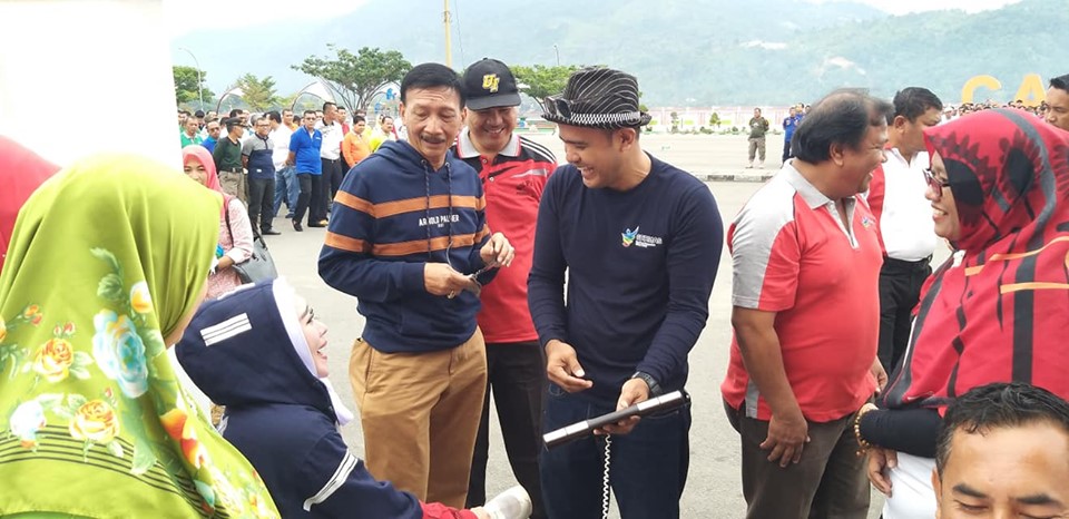  Jalan santai, Senam Lansia, Senam Massal dan Chek Up Kesehatan di Acara Care Free Day