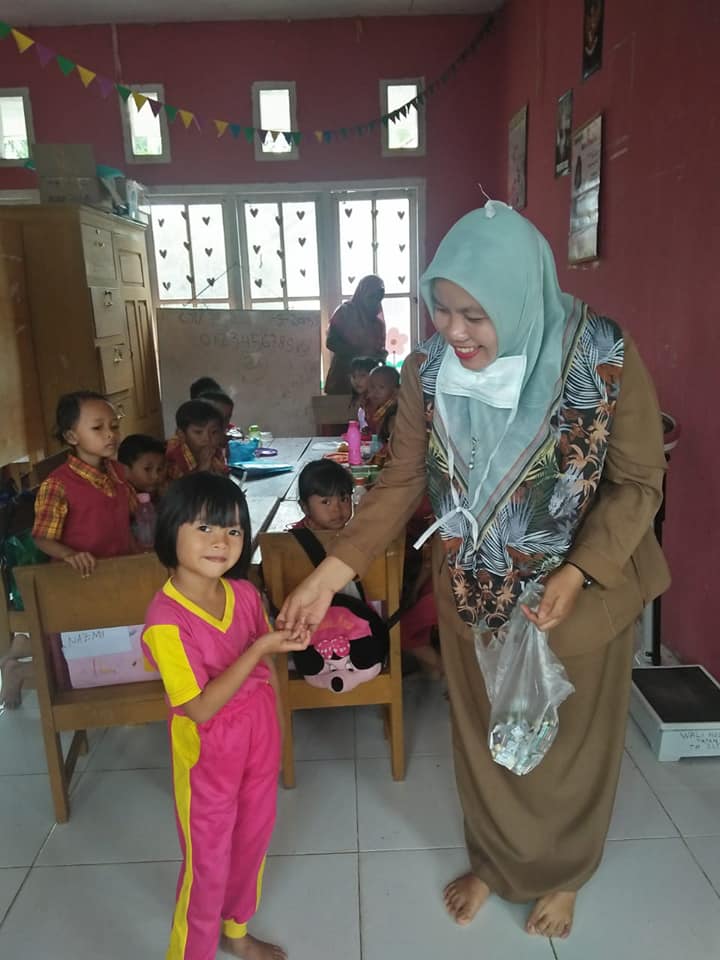 Pemberian Obat Cacing