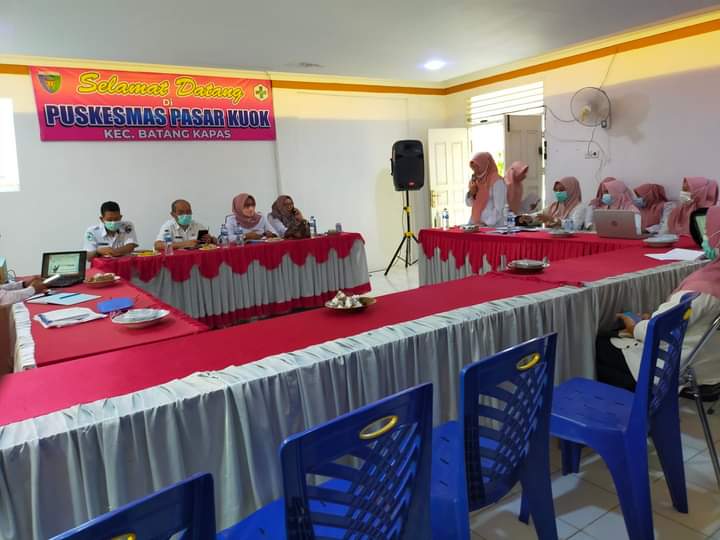 PEMBINAAN DAN MONITORING PROGRAM BIDANG YANKES KE PUSKESMAS PASAR KUOK