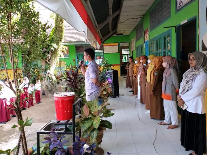 PELAKSANAAN SOSIALISASI BIAN ( BULAN IMUNISASI ANAK NASIONAL ) DI SD NEGERI 19 TANJUNG DURIAN OLEH D