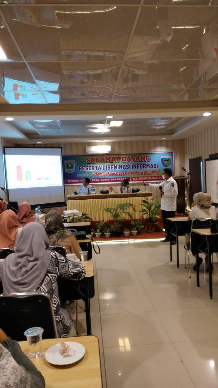 Paparan Kadis Kes Pessel, dr. H. Syahrizal Antoni, SY., M.P.H. dg tema, \"Peran Dinkes dlm Percepata