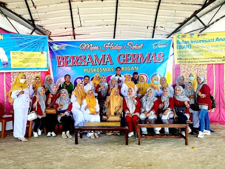 UPT Puskesmas Tarusan lakukan kegiatan Germas di Pantai Muaro Bantiang Pulau Karam Tarusan. 