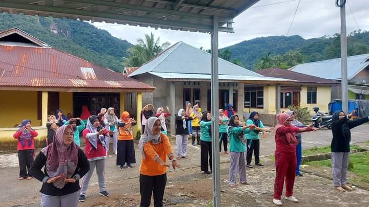 Petugas promkes Puskesmas Koto Berapak berkaloborasi lakukkan  Germas