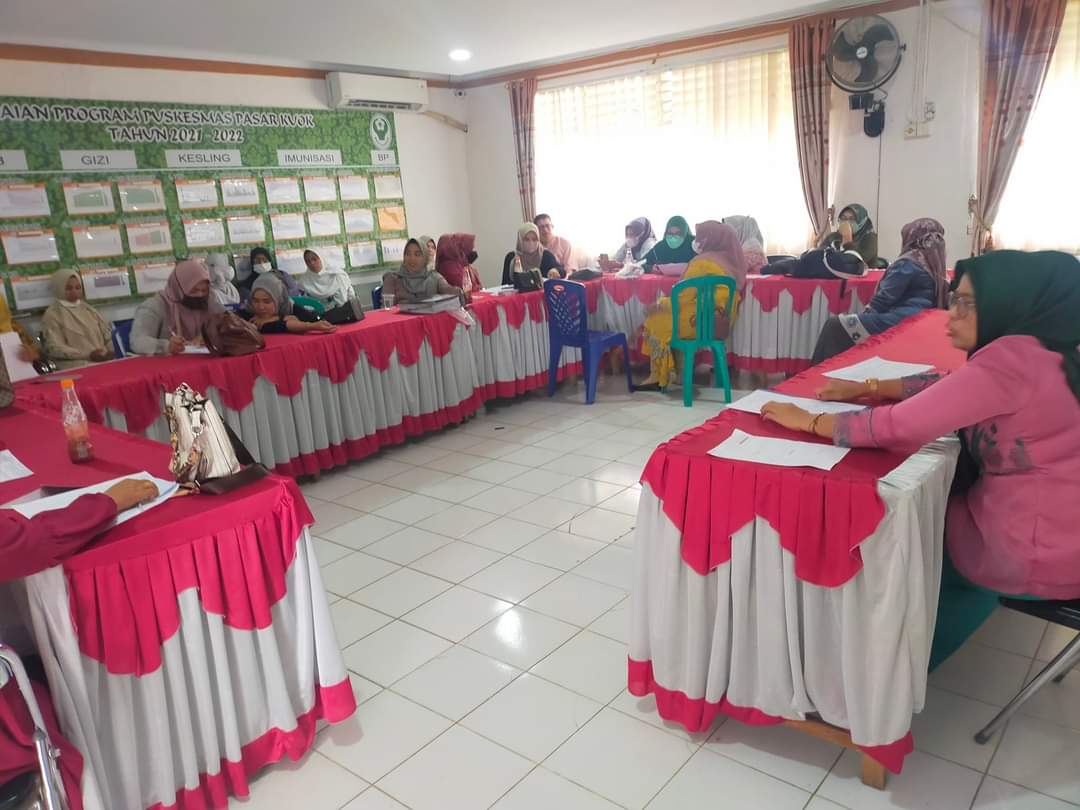 Pelaksanaan kegiatan REAKREDITASI di aula Puskesmas Pasar Kuok Dalam rangka mempersiapkan Reakredita