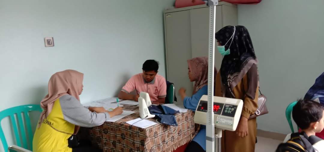 Screening Penyakit Tidak Menular (PTM) kepada seluruh staf puskesmas Inderapura