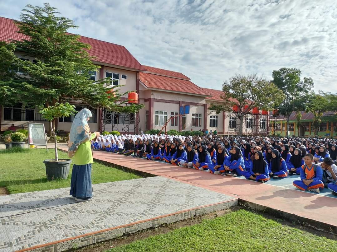 Seksi Promkes  Dinkes Pessel  bekerja sama dengan UPT Pusk Salido   lakukan kegiatan Germas Sekolah 