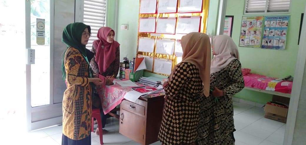 Puskesmas Tarusan lakukan supervisi fasilitatif bidan ke Pustu Kapuh.