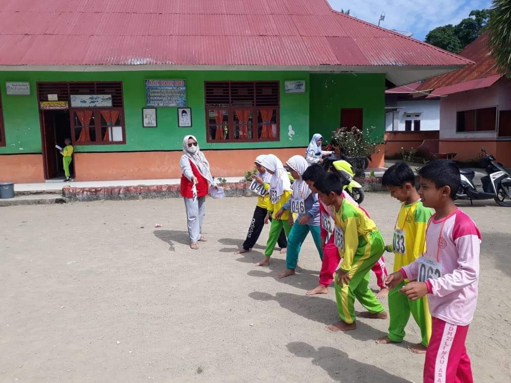 KEGIATAN INTEGRASI PROGRAM UKS DAN KESEHATAN OLAHRAGA  PUSK. PASARBARU