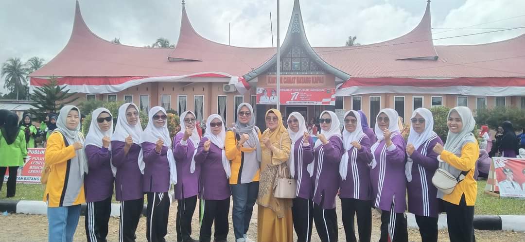 Lomba senam lansia antar nagari sekecamatan Batang Kapas pusk Ps. Kuok