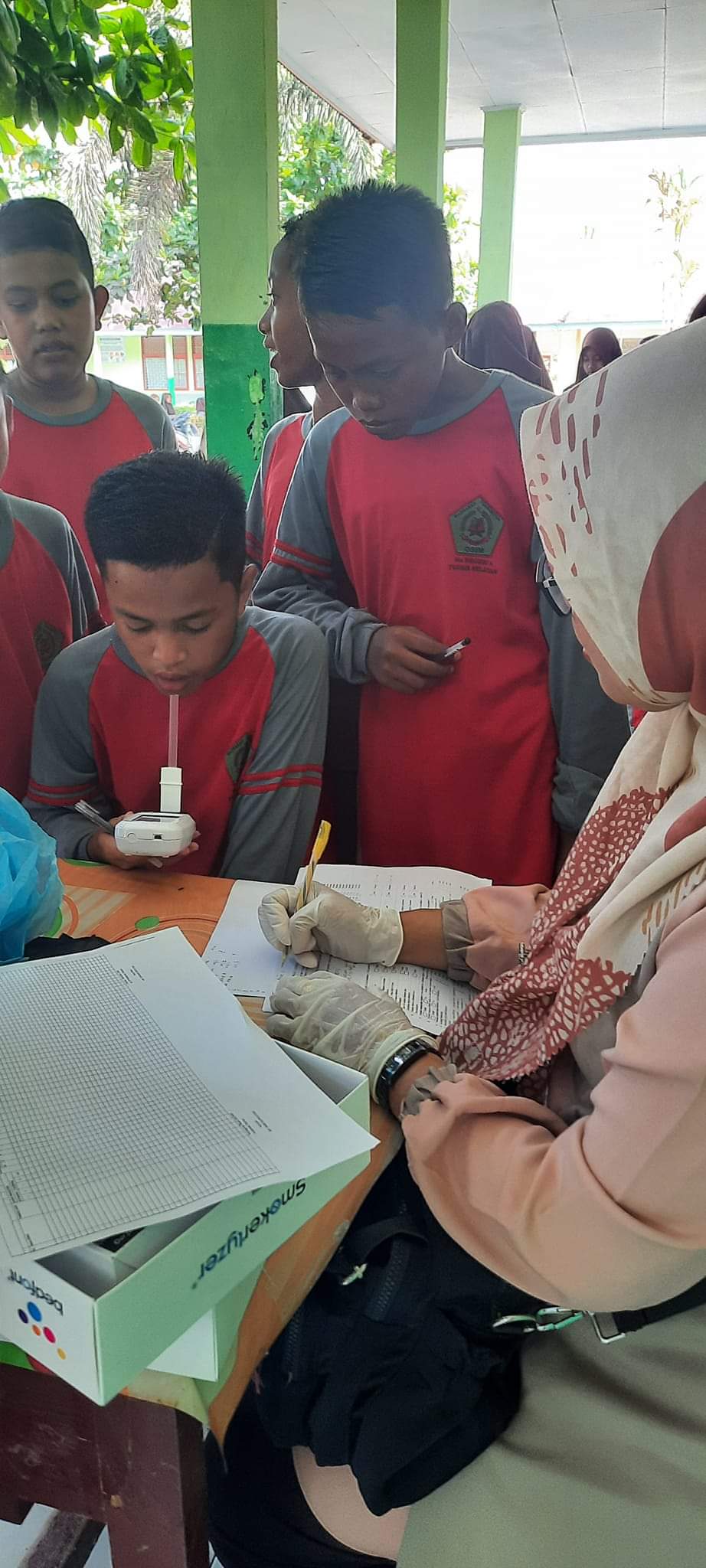 UPT Puskesmas Tarusan  melakukan skrining perilaku merokok bagi anak usia sekolah, di MTSN Tarusan