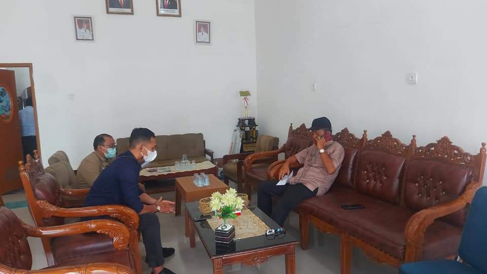  Puskesmas Koto Berapak melakukan koordinasi dengan Camat Bayang dan Wali Nagari tentang pelaksanaan