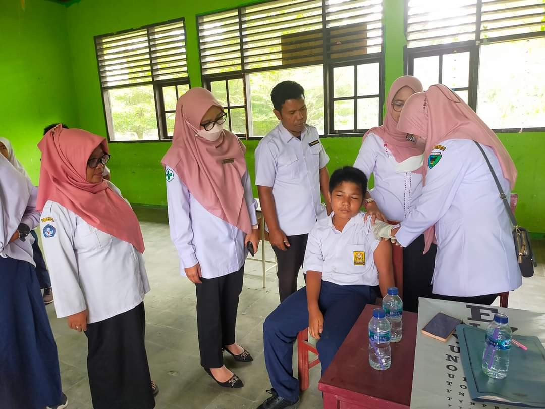 Puskesmas Pasar Kuok. Pelaksanaan BIAN (Bulan Imunisasi Anak Nasional) di SMPN 03 Batang Kapas