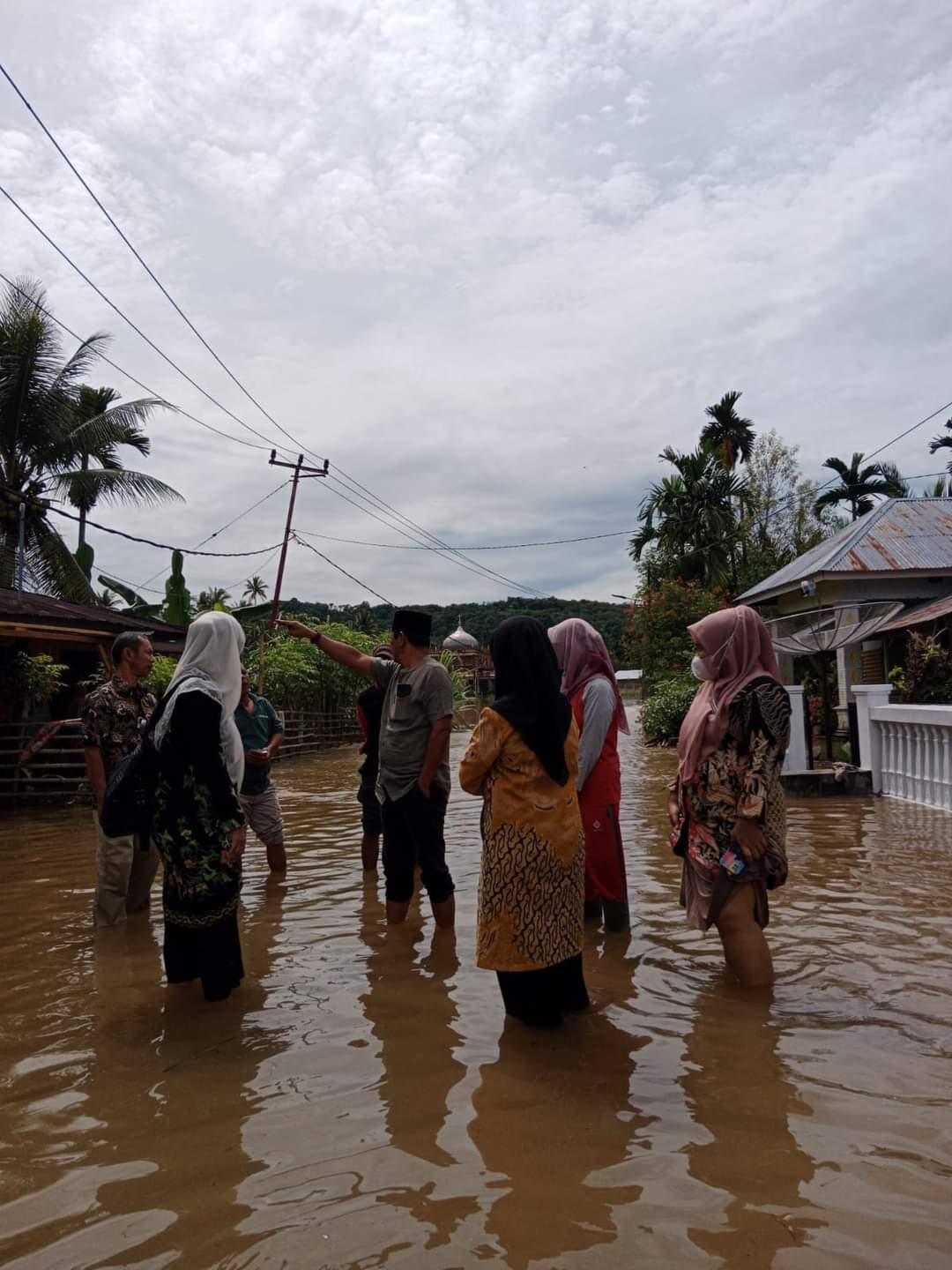 PUSKESMAS PASAR BARU PANTAU NAGARI DI KECAMATAN BAYANG  TERDAMPAK  BANJIR        