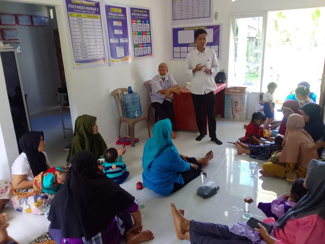 PUSKESMAS LUMPO LAKUKAN  PENYULUHAN HIGIENE SANITASI DAN PENDATAAN JAMBAN DI POSYANDU MAWAR I NAGARI