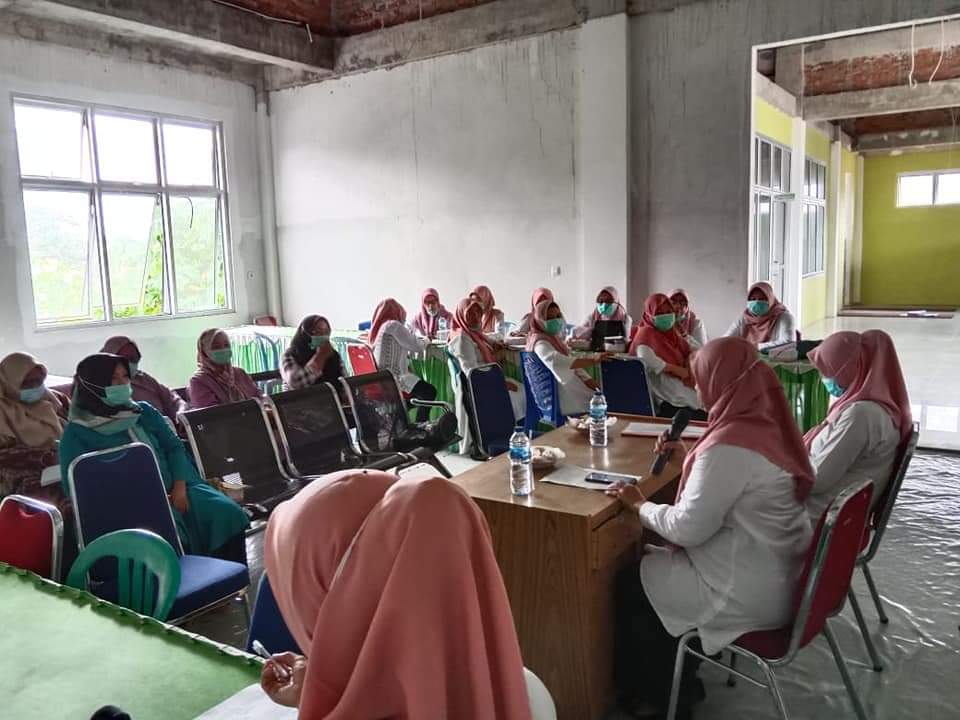 Pelatihan Caregiver Informal Pada Lansia  Balaiselasa 28 September 2022