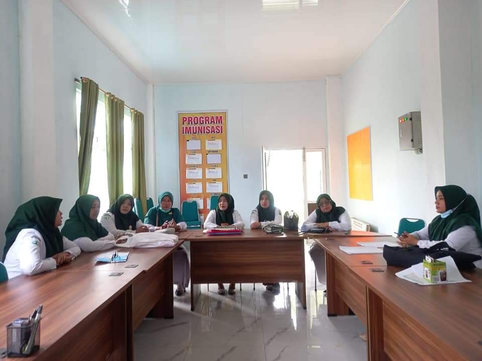 RAPAT KOORDINASI LINTAS SEKTOR  PUSKESMAS INDERAPURA DALAM PERENCANAAN PELAKSANAAN SAFARI KB 
