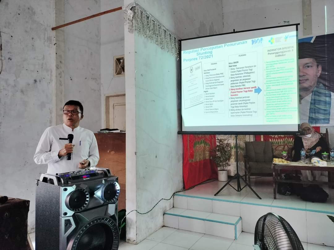 Kepala Dinas Kesehatan Kabupaten Pesisir Selatan dr. H. Syahrizal Antoni Sy. MPH  paparkan materi da