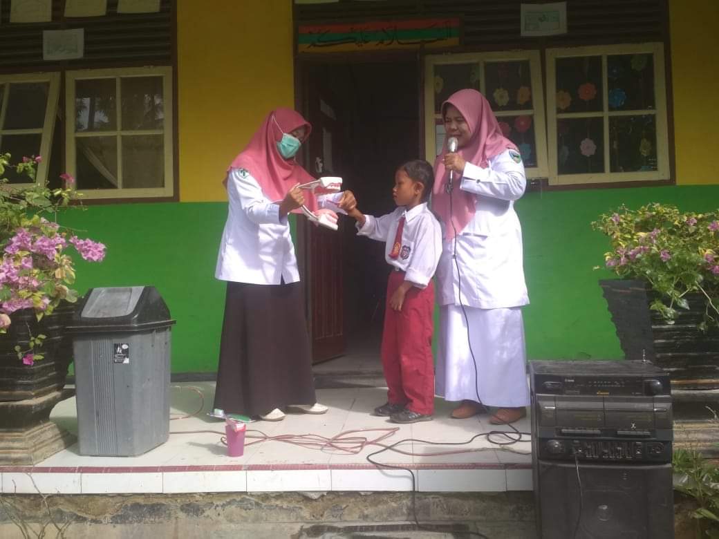 Kegiatan UKGS Di SD Negeri 07 Sungai Tawar PUSK Tarusan Rabu tanggal 26 Oktober 2022