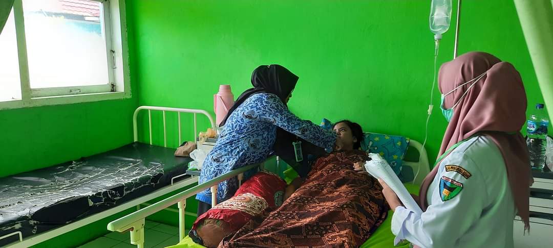 Visite pasien rawat inap UPT Puskesmas Tarusan  Jumat tanggal 28 Oktober 2022