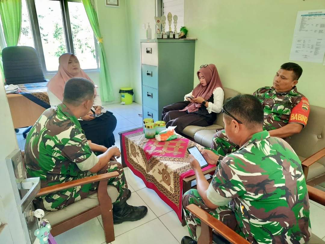 KUNJUNGAN KODIM PANCUNG SOAL KE PUSKESMAS RAHUL