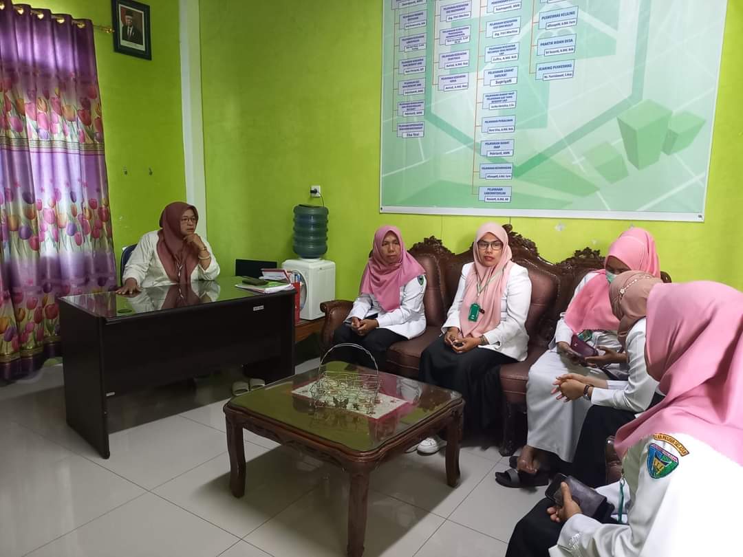 Staf meeting UPT Puskesmas Tarusan  Rabu tanggal 9 November 2022