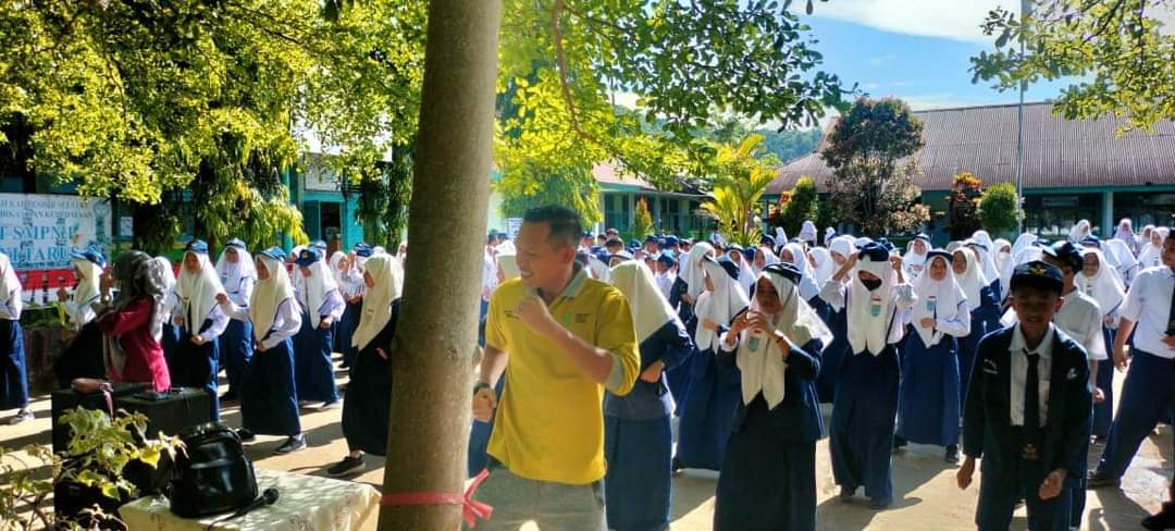 Puskesmas Tarusan laksanakan PanDuSeWa Pelayanan Terpadu Keaehatan Siswa Di SMP Negeri 1 Tarusan Sab