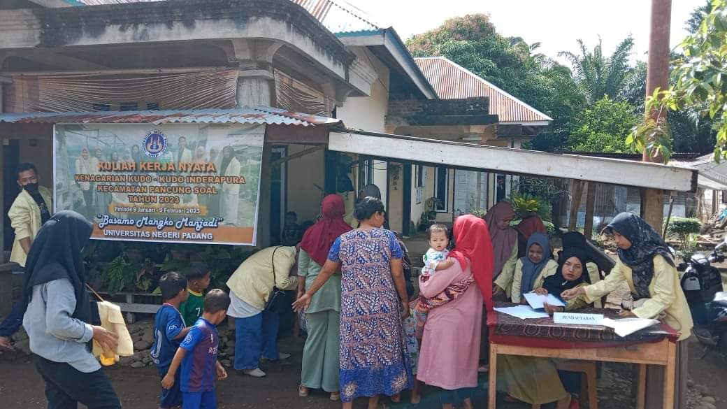 Pelaksanaan posyandu di wilayah kerja Puskesmas Inderapura , dilaksanakan di kampung bukit tahilmas 
