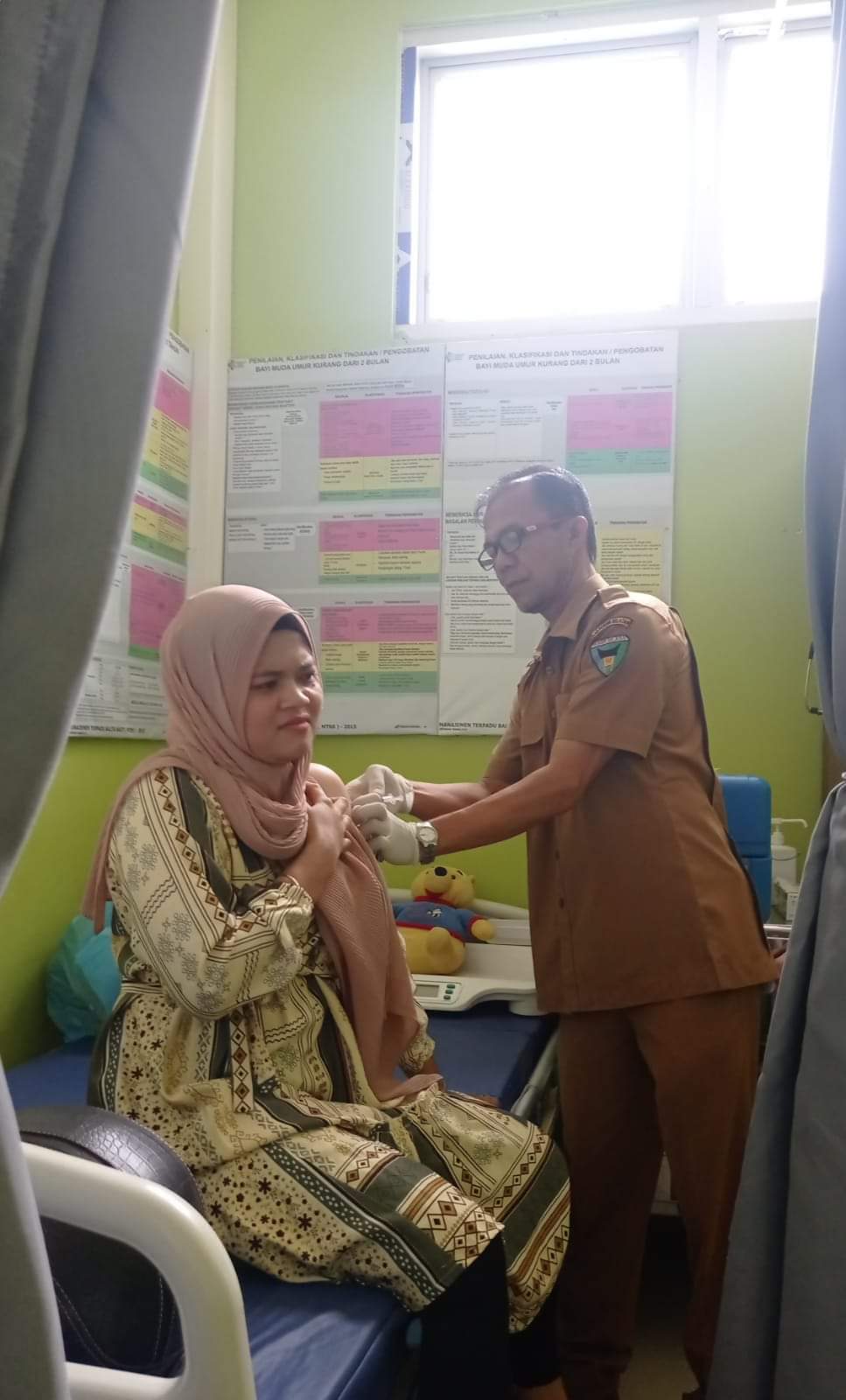 Pelayanan imunisasi Tetanus  Difteri( Td) Pada Catin ( calon Pengantin) di Poli imunisas Puskesmss  