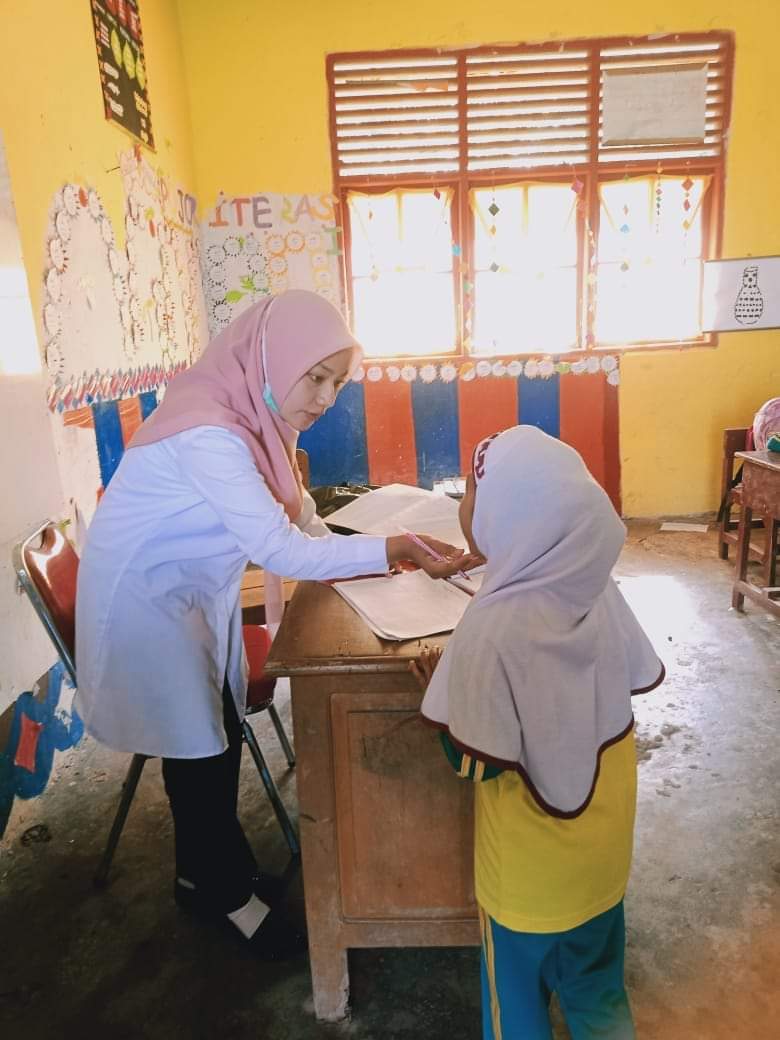 PEMERIKSAAN KESEHATAN PADA ANAK SEKOLAH  Senin 27 Februari 2023 