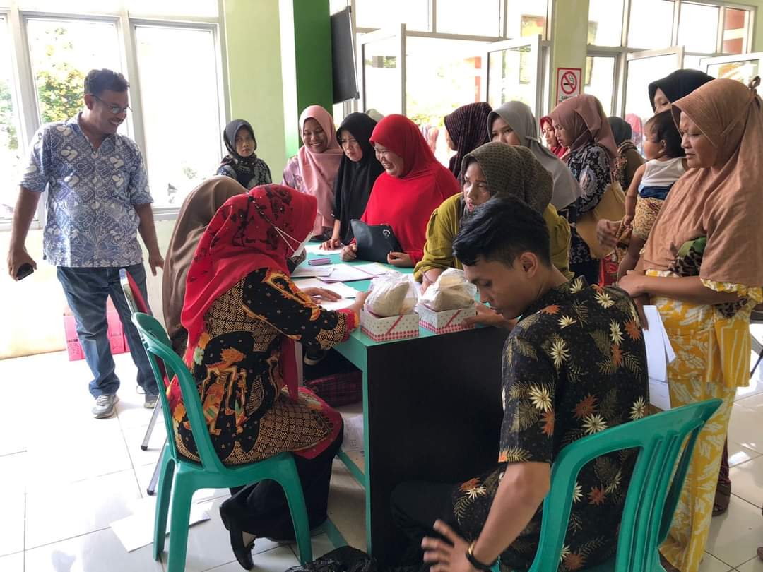 Pelayanan KB gratis dalam rangka Safari KB rutin setia tahun di Posko Rahul Puskesmas Rahul. 