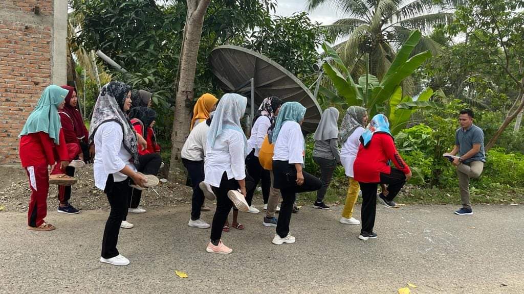  Puskesmas Koto Berapak melakukan tes Kebugaran di Kanagarian Kapelgam Koto Berapak. 
