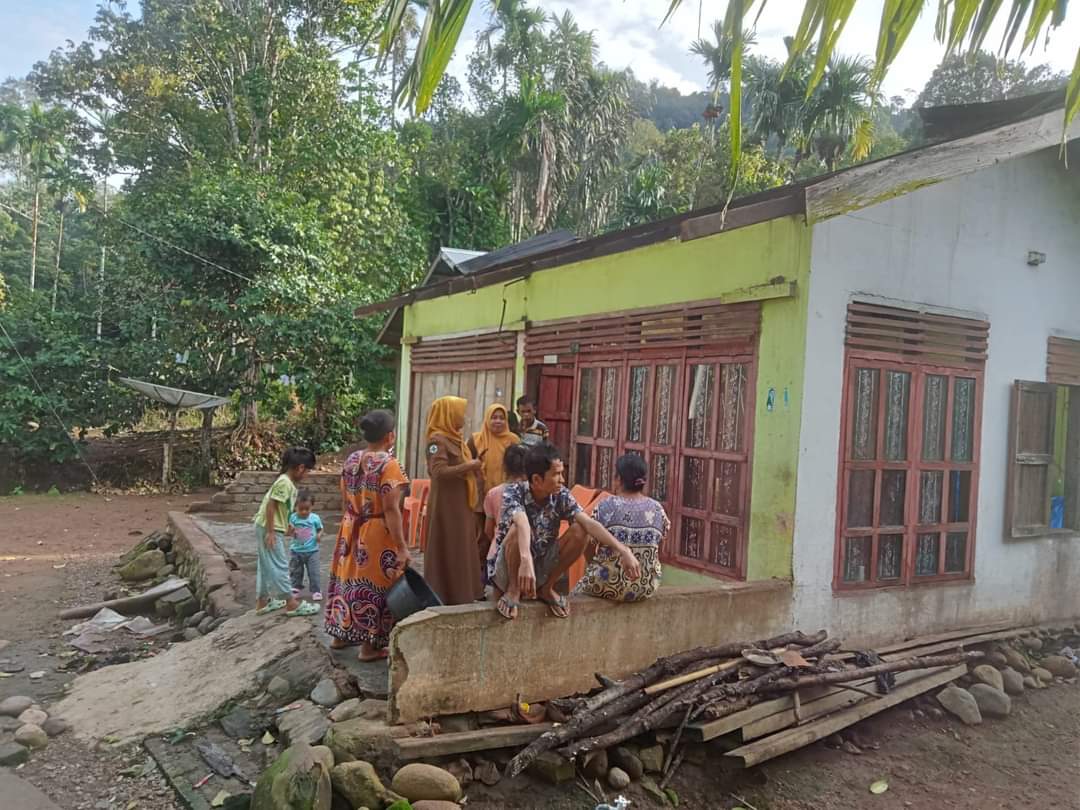 SURVEILANS PENYAKIT DAN FAKTOR RISIKO PADA BENCANA ANGIN KENCANG DAN HUJAN DERAS   PUSKESMAS BALAI S