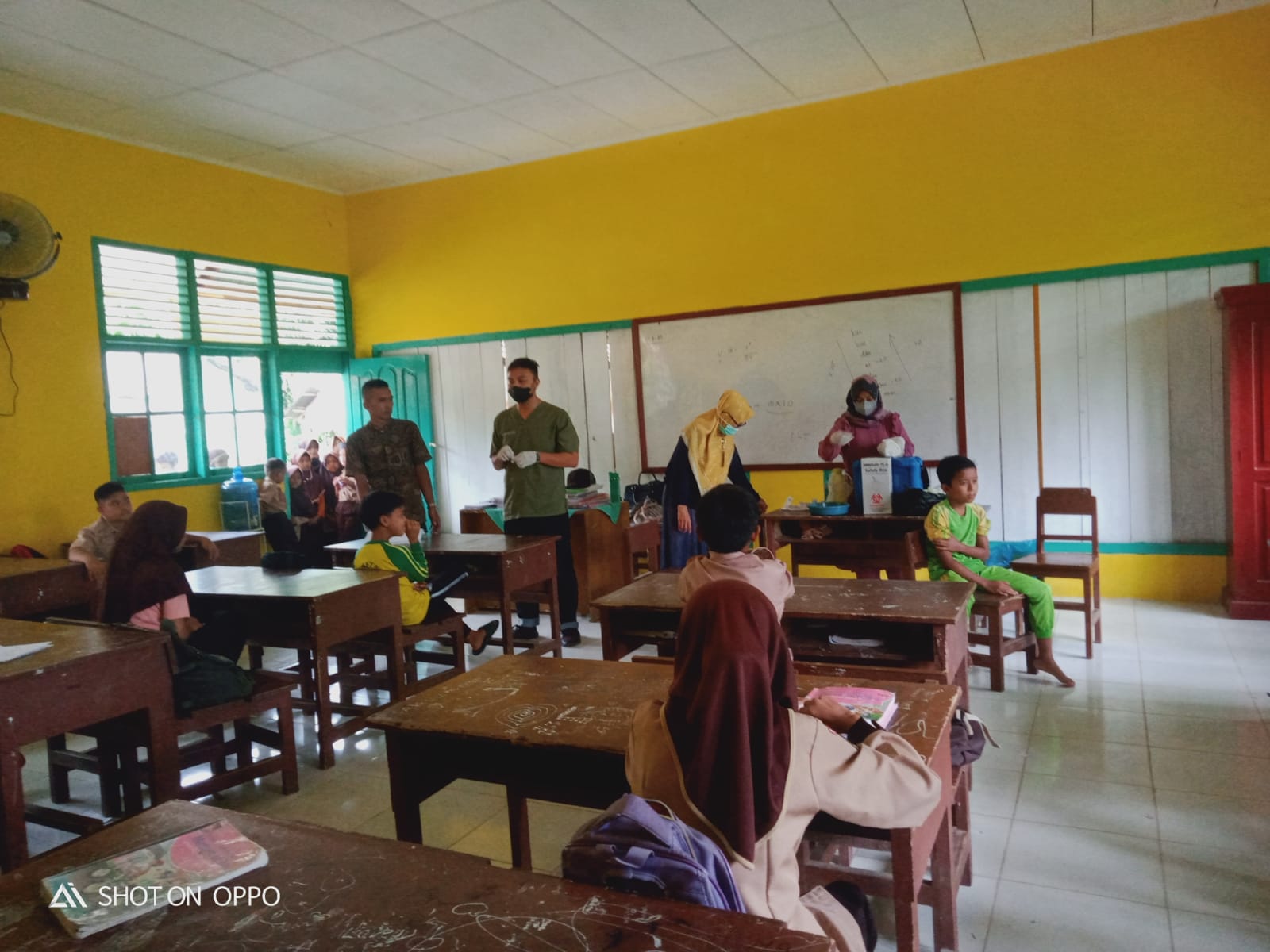 Kegiatan BIAN (Bulan Imunisasi Anak Nasional) di Puskesmas IV Kt.Mudik