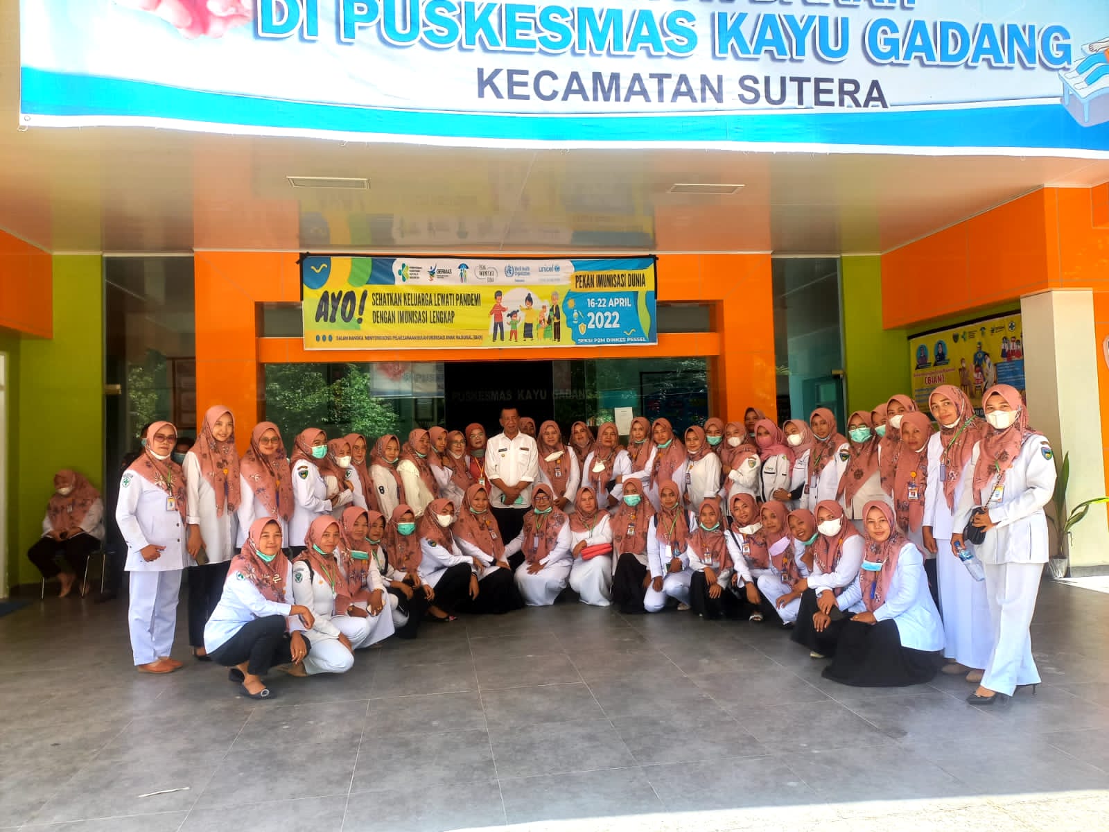 KUNJUNGAN BUPATI PESISIR SELATAN KE PUSKESMAS KAYU GADANG