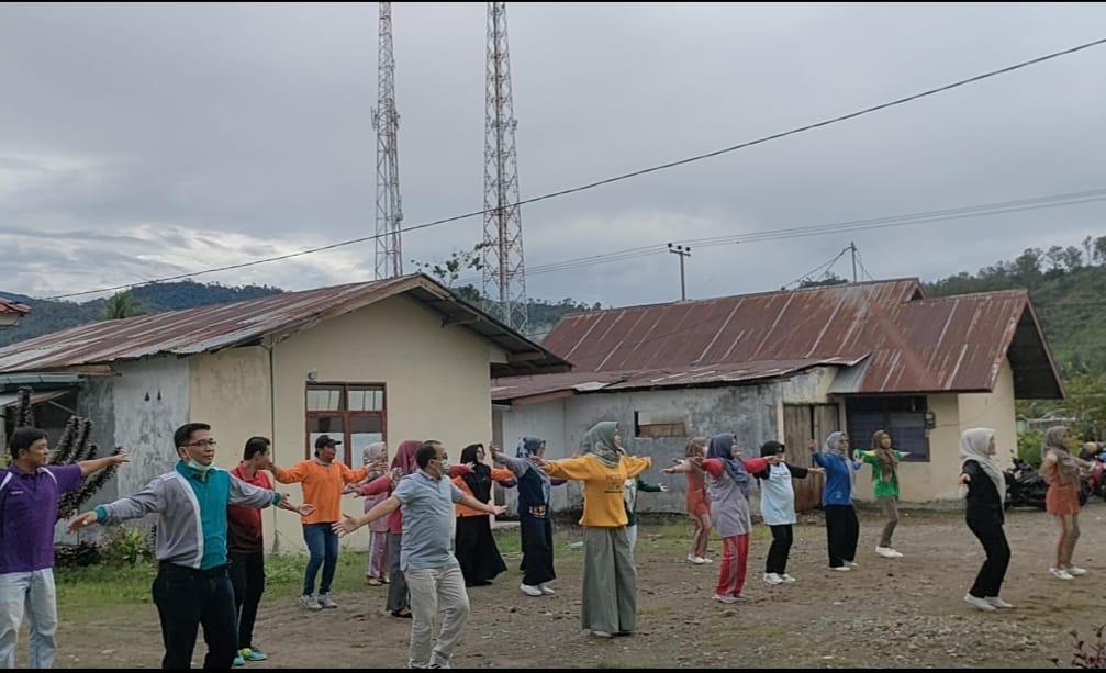 Puskesmas Koto Berapak mengadakan kegiatan rutin senam bersama 