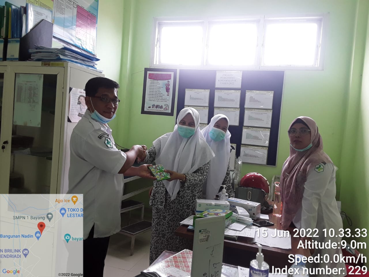Puskesmas Koto Berapak melaksanakan kegiatan pelayanan akseptor KB bagi sasaran Pasangan Usia Subur 