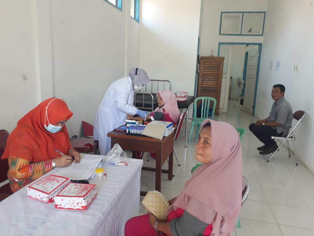 Kegiatan Prolanis (Program Pengelolaan Penyakit Kronis)  dan Deteksi dini faktor resiko PTM  di laks