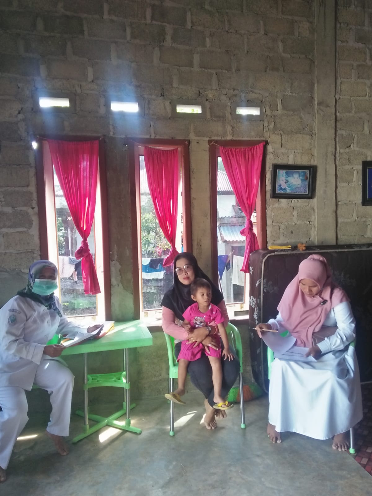 Pelaksanakan pemantauan Program ISPA oleh penanggung jawab program ISPA  UPT Puskesmas Inderapura