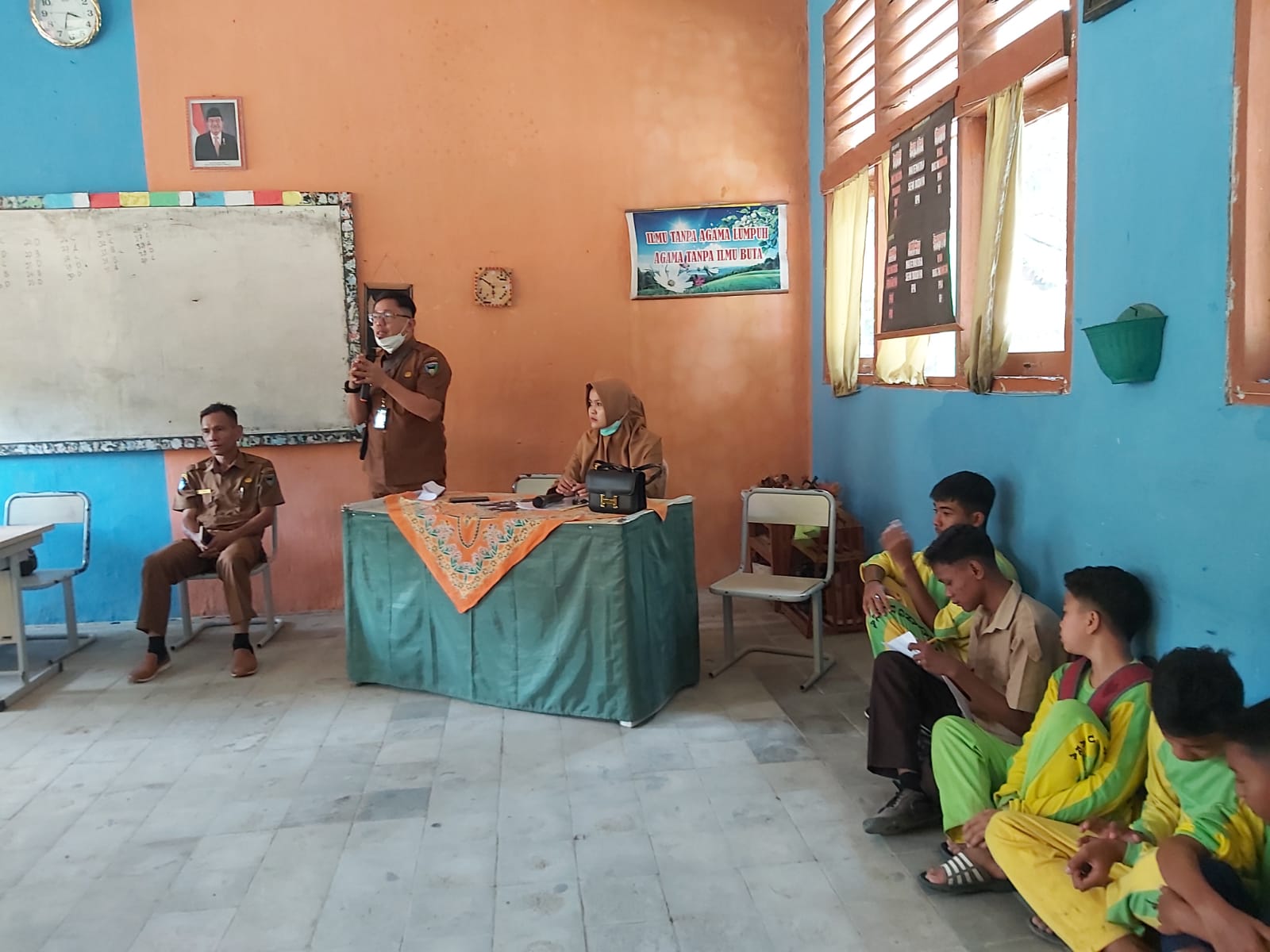 SOSIALISASI BIAN ( IMUNISASI MR)dan pelaksanaan Bian  DI SMP 1 BAYANG UTARA  UPT PUSKESMAS ASAM KUMB